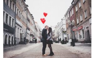 chiêm bao thấy người yêu cũ khóc lóc đòi quay lại thể hiện bạn là người thiếu quyết đoán