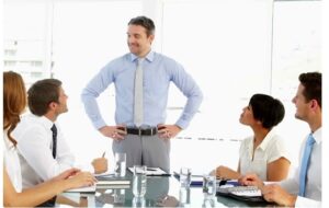 Chiêm bao thấy sếp của mình báo hiệu bạn đang gặp áp lực từ người sếp này.