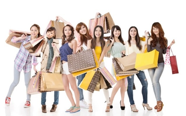 Mơ thấy đi mua sắm mang ý nghĩa gì? Đánh con số bao nhiêu?